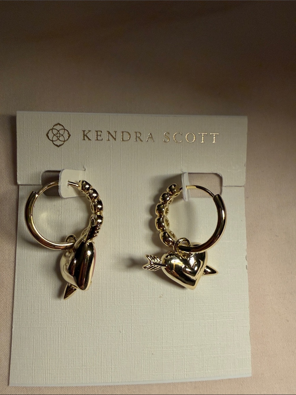 NEW Kendra Scott Heart Arrow Gold Diamond Huggie Pink Opal Iridescent Earrings - Picture 5 of 6
